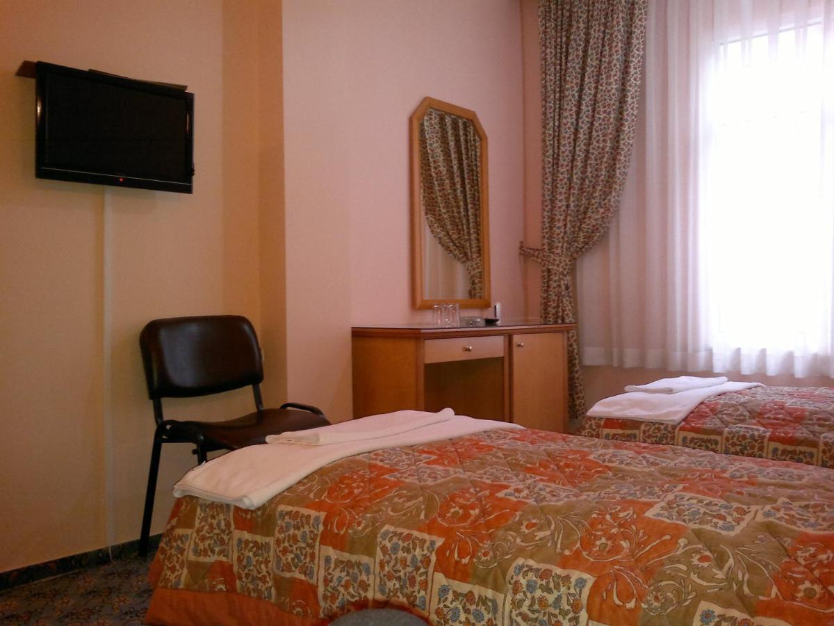 Yalta Hotel Istambul Quarto foto